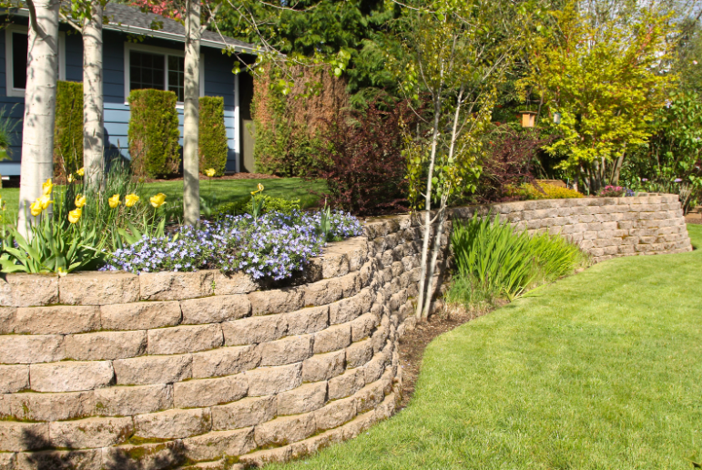 Retaining wall